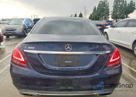 2019 Mercedes-Benz C 300 из США, поврежденный, VIN 55SWF8DB4KU318175